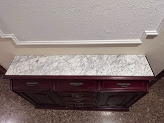 Mueble Taquillón Madera y Mármol