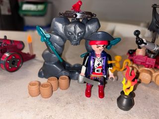Lote Piratas Playmobil con Cañón y Figura