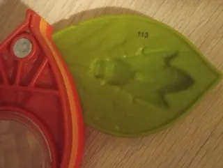 Juguete McDonald's 2013 Insectos Hoja