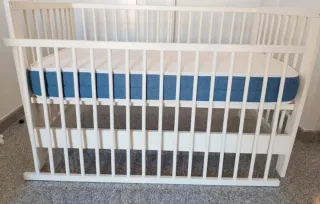 Cuna Ikea con colchón
