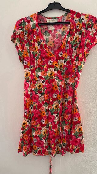 Vestido floral cruzado talla única