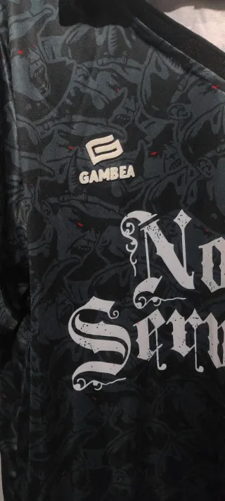 Camiseta Non Servium Gambea Talla M