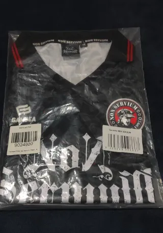 Camiseta Non Servium Gambea Talla M