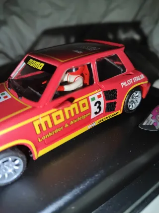 Scalextric Renault 5 turbo Cup Momo Spirit