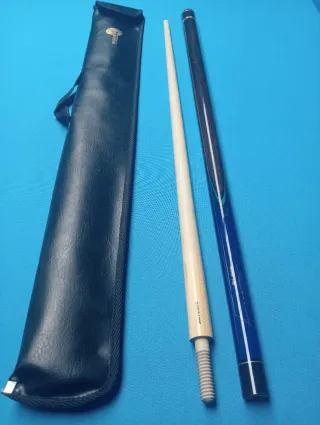 Artemis Taco de Billar y Funda Negra