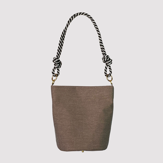 Bolso 'Bucket' con correa náutica