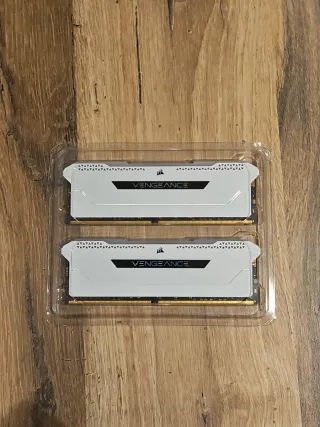 Corsair Vengeance DDR4 RGB Slim 16GB(2x8) 3600mhz