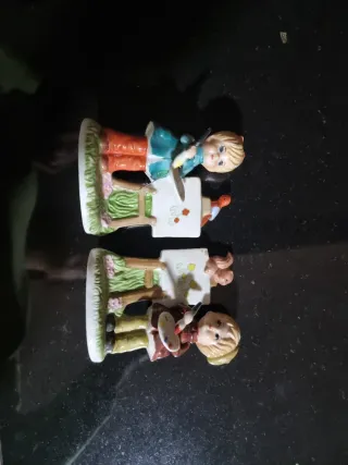 Figuras de porcelana pintores