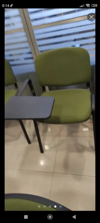 Sillas de formación con pupitre