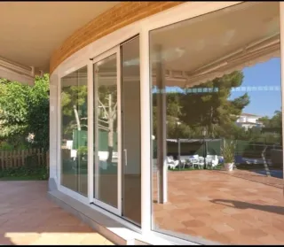 Cierres de aluminio y cristaleria