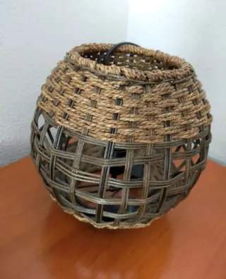Lámpara de mimbre