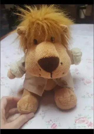 Peluche león suave NUEVO