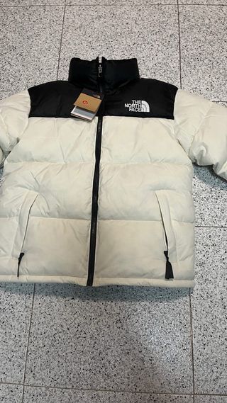 Chaqueta The North Face Negra y Blanca