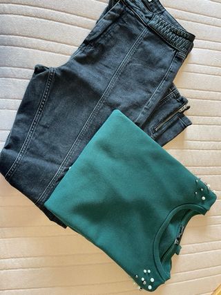 Sudadera verde con perlas