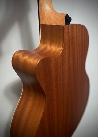 Guitarra LAG T70ACE-NAT (nueva) + funda