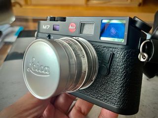 Leica M7 Negra 0.72 + Extras