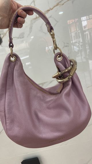 Bolso Hombro Rosa Piel Logo Dorado