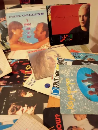 Lotto 43 dischi 45 giri International Pop Rock