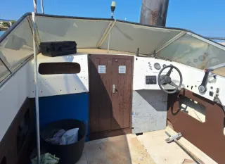 Lancha 7m c/ Motor Averiado y GPS Lowrance 9