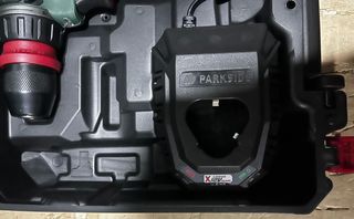 Atornillador taladro completo 12v Parkside