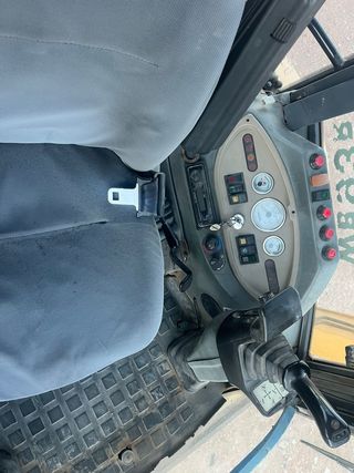 Retroexcavadora Komatsu