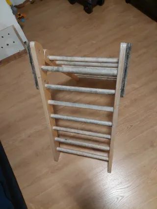 Piramide Pickler infantil para escalar de madera