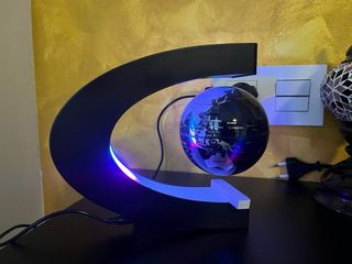 Lámpara Globo Levitante LED