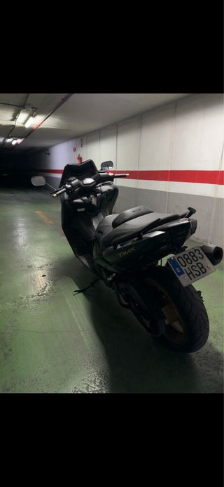 Yamaha TMAX 530 Black Max