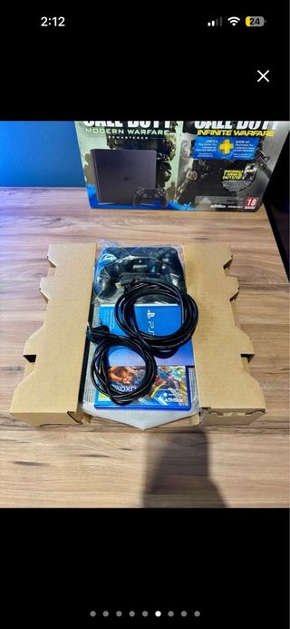 PS4 Slim 1TB Negra + 4 juegos