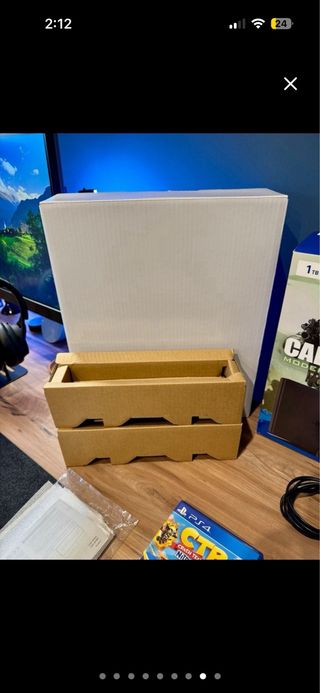 PS4 Slim 1TB Negra + 4 juegos