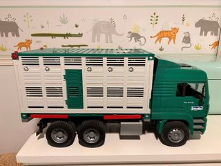 Camión Bruder Verde y Blanco