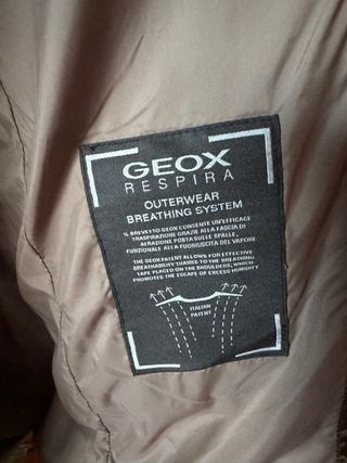 Plumas Geox con pelo marrón