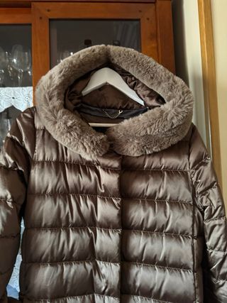 Plumas Geox con pelo marrón