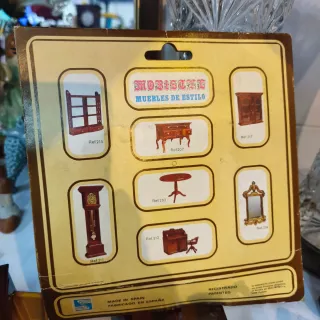 MUEBLE CASA MUÑECAS REF. 217 VITRINA MARCA MOBISTY
