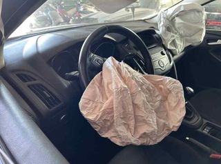 211684 1877243 paragolpes trasero ford focus - 1.0