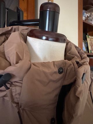 Parka acolchada Zara marrón