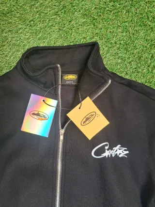 Sudadera negra con cremallera