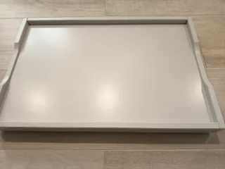 Mesa auxiliar plegable MARID de IKEA