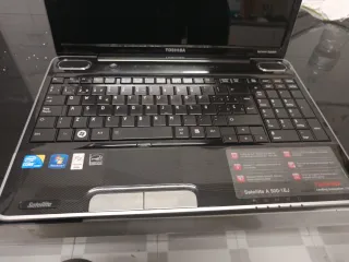 Portátil Toshiba Satellite A500-18J