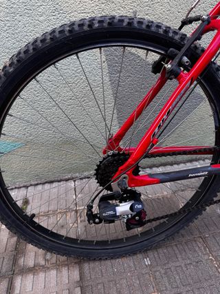 Bicicleta BH 490 Roja