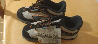 Scarpe antinfortunistiche Vibram (nuove)