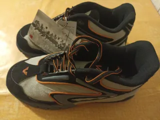 Scarpe antinfortunistiche Vibram (nuove)