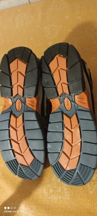 Scarpe antinfortunistiche Vibram (nuove)