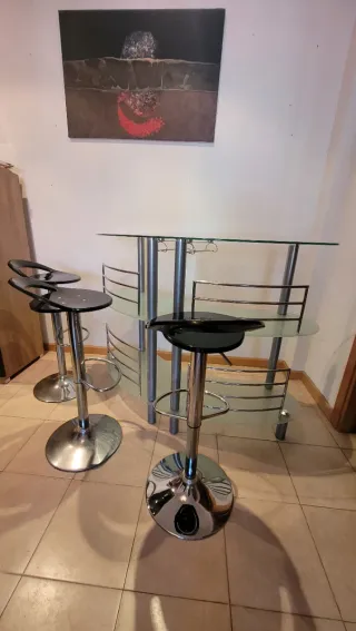 Barra de bar cristal con 3 taburetes