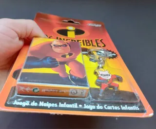 Baraja SIN ABRIR película los increibles. BLISTER.