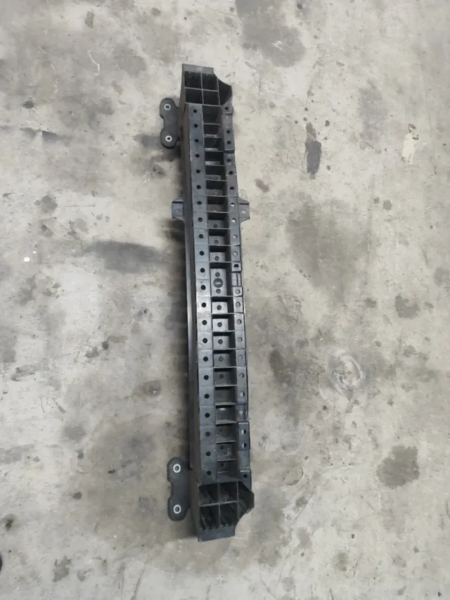 Suzuki Swift Parrilla Delantera