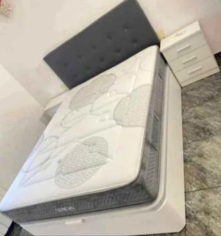 Canapé abatible y colchón ortopédico en venta