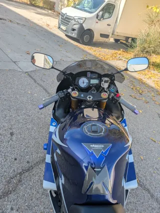 Suzuki GSXR 1000 K4 - Moto Deportiva