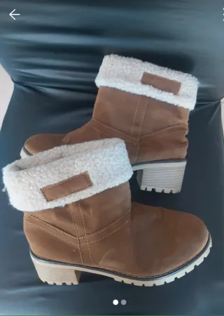 Botas marrones con pelo