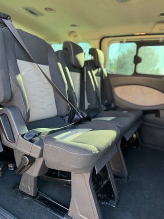 FORD TOURNEO CUSTOM 2015 8 PLAZAS